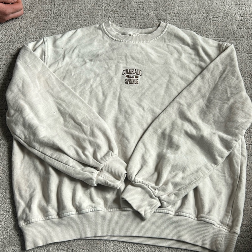 urban outfitters crew neck